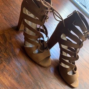 Brown open toe chunky heels